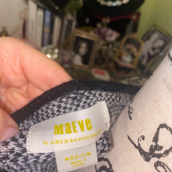 Anthropologie Top - Picture 4 of 4